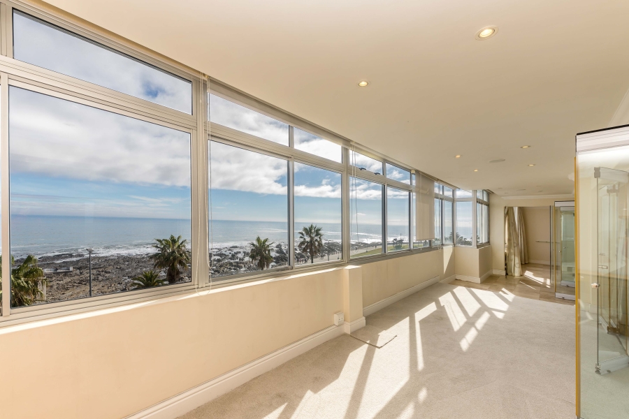 To Let 2 Bedroom Property for Rent in Sea Point Western Cape